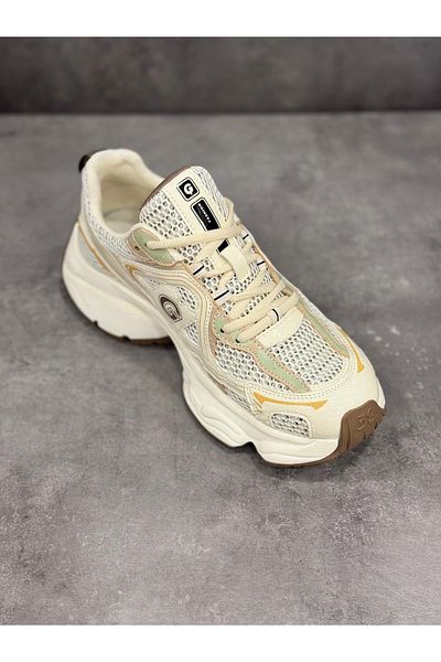Guja Sneakerși