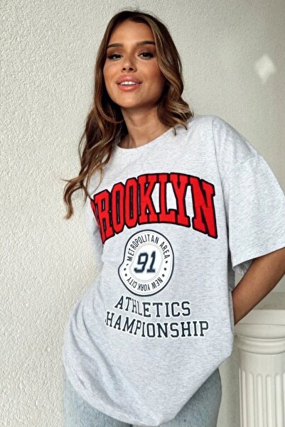 PERISENSE المرأة رمادي بروكلين أحمر مطبوع كبير الحجم