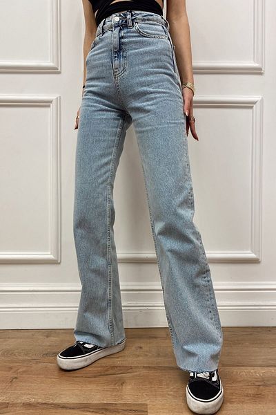 LİMABEL Key Words 
 Palazzo Jeans, Light Blue, High Waist, Power Lycra, Women, Gathering Jeans 
 
 Rezayi 
 Santa 90' Light Blue High Waist Palazzo Wideleg Jean Women's Power Lycra Tightening Jeans 
 
 A Little More Flowery 
 Light Blue Palazzo Jeans with Power Lycra Backing Recovery Women's Pants in the High Waist Collection