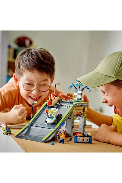 LEGO LEGO City - No Limits: Car Racing Ramp (60460)