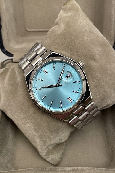Leerybee Quartz Calendar Men's Wristwatch Nk-15