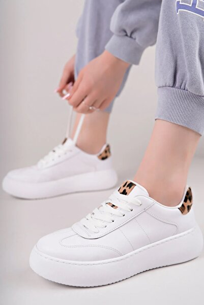 Scarpebutik Παπούτσια με χοντρή σόλα Leopard Lace-Up Sneakers Παπούτσια για π...