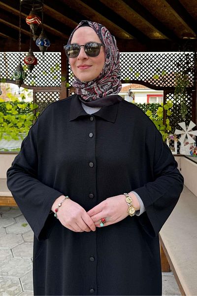 Rabia Şamlı Μαύρο Πλεκτό Ζακέτα Poncho