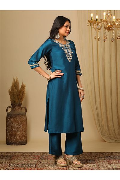Globus By Styli Embroidered Lace Straight Kurta and Elasticated Pants Set