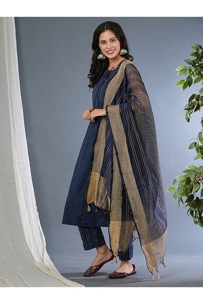 Globus By Styli Sleeveless Tie-Up Neck Straight Kurta with Pants and Dupatta Set