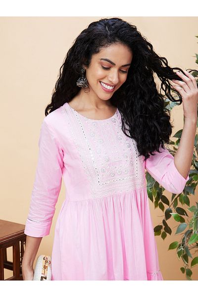 Globus By Styli Embroidered Lace Round Neck Anarkali Tiered Kurta
