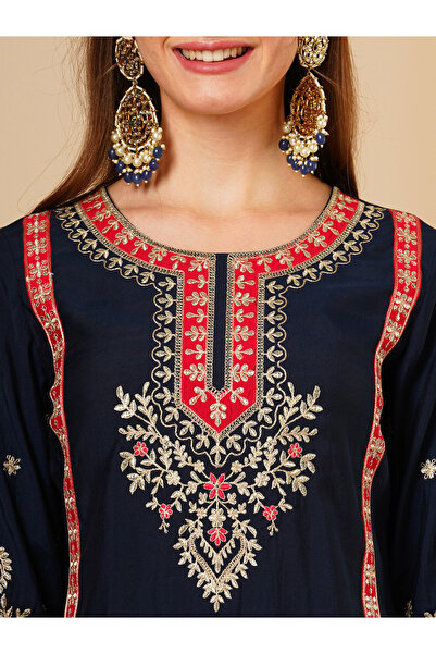 Globus By Styli Embroidered Lace Straight Kurta and Trousers and Dupatta Set