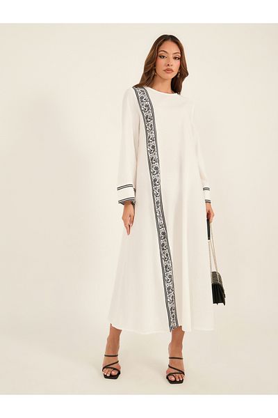 Keenly By Styli Textured Floral Printed Panel Round Neck Jalabiya