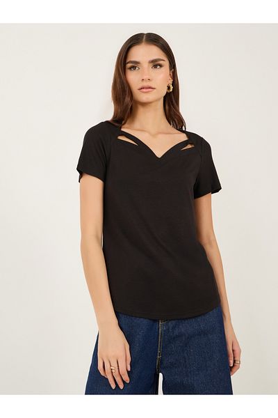 Diva By Styli Solid Regular Fit T-Shirt with Cut-Out Detail