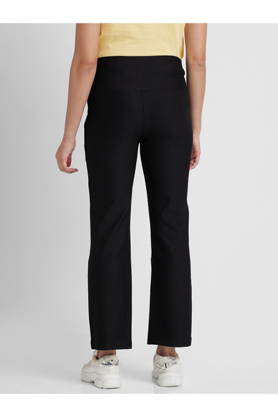 Globus By Styli Solid High Rise Relaxed Fit Treggings