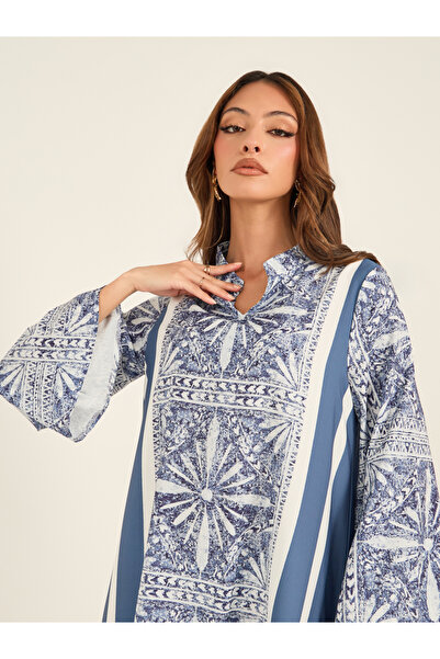 Keenly By Styli All-Over Print Notch Neck Flared Kaftan