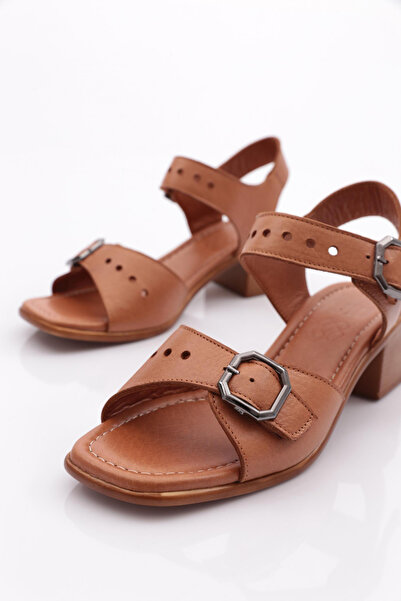 DGN 1910 Model Genuine Leather Women's Sandals - Tan