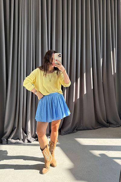 Özge Özgenç Fustă mini cu volan