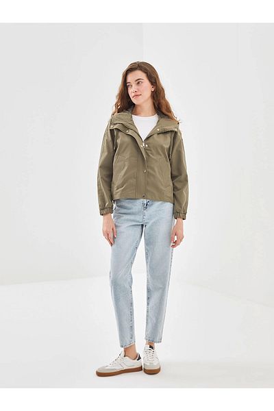 LC Waikiki Γυναικείο αδιάβροχο LCW Vision Khaki Oversize με κουκούλα
