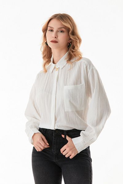 Fulla Moda Cămașă oversize din țesătură creponată de bază cu un singur buzunar