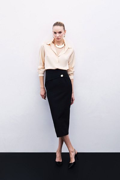 Sateen Buckle Detailed Pencil Skirt - Black