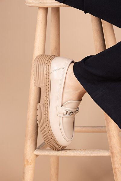 Getcho Peris Kadın Tokalı Bej Loafer Ayakkabı PC-52431