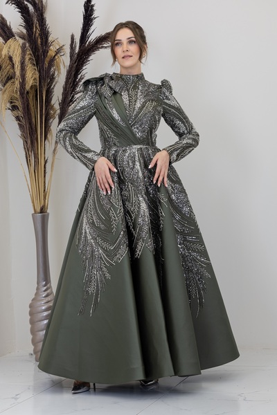 Surikka Larin Evening Dress with Flower Detail on the Shoulder