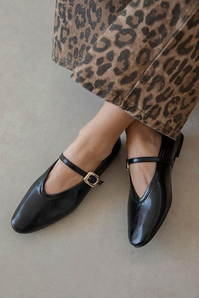 STRASWANS Sister Wrinkled Leather Ballerinas - White and Black