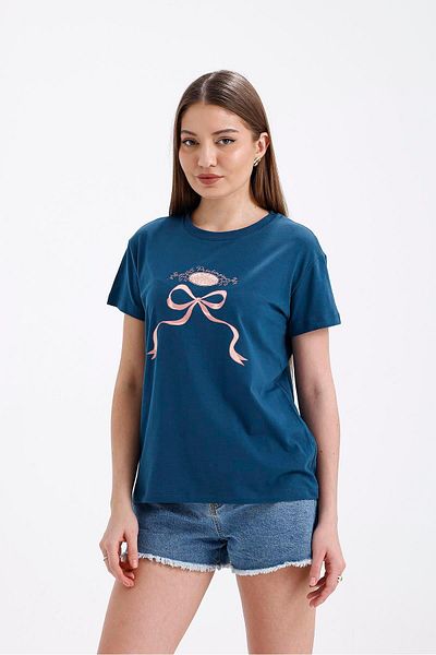 Miss Murem Le Printemps Ribbon Print T-Shirt-Petroleum Green