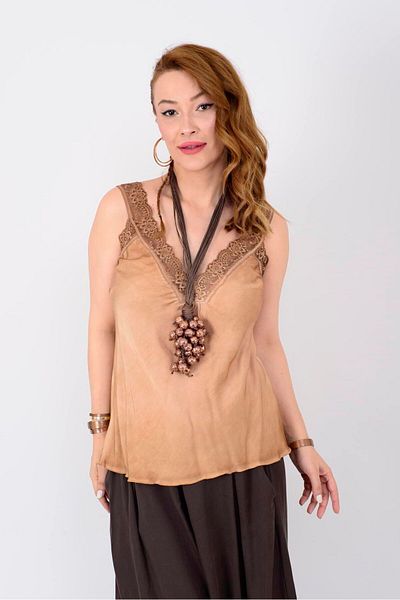 Park Moda 21336 Блуза с V-образно деколте и презрамки от дантела