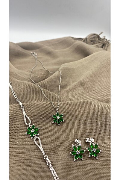 SURA SILVER YEŞİL LOTUS ÇİÇEĞİ MODEL 925 AYAR GÜMÜŞ SET (KOLYE,BİLEKLİK VE KÜPE)