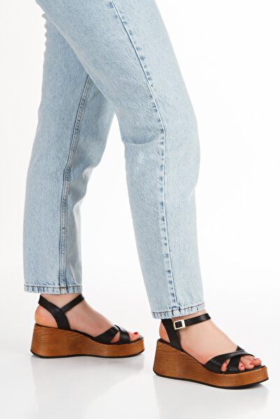 Akçetin Moda Ženske križne naramenice, veoma udobne Sandale