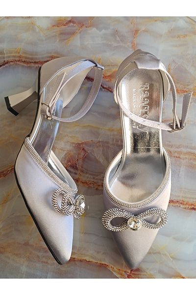 Renasay shose Pantofi de damă cu toc stiletto din satin argintiu cu fundă