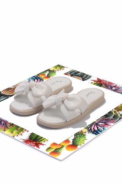 Bambi White Beige Women's Slippers K04875050809