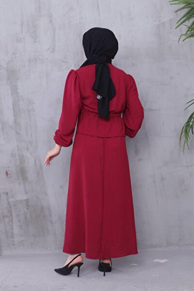 QUAWEAR Σετ δύο τεμαχίων με λαιμόκοψη με κορδόνι με κορδόνι με πλισέ μπροστά και φούστα