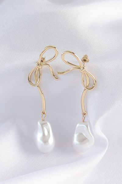 costurera Brass Gold Pearl Jewelled Long Earrings - Bow Model TJ-BKP8923