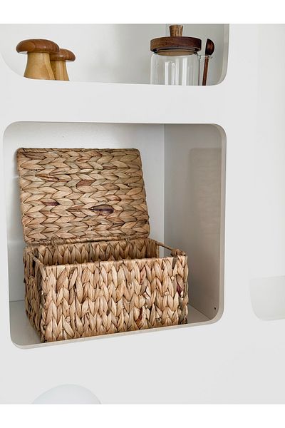 SALPHOME Medium Size Wicker Basket with Lid