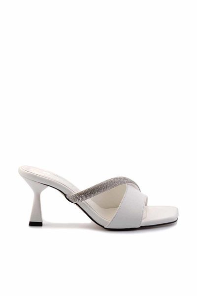 Bambi White Women's Slippers K04477055009