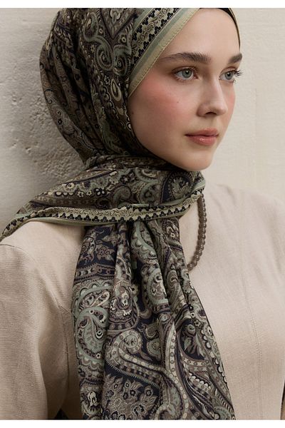 Fresh Beige Emerald Pattern Shawl