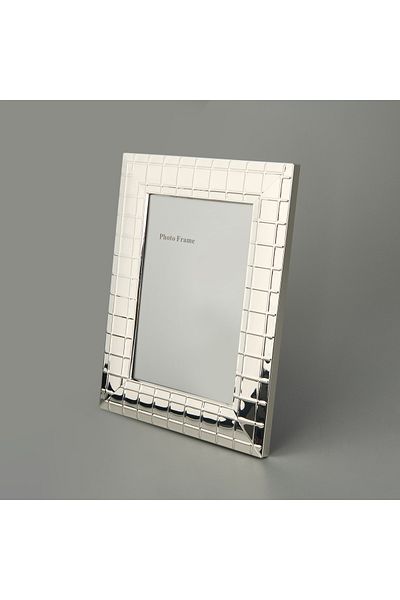 AROW Metal Striped Photo Frame - Silver - 10X15 cm