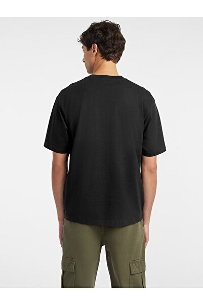 Guess Ανδρικό μπλουζάκι τζιν με μαύρο μίνι τρίγωνο λογότυπο