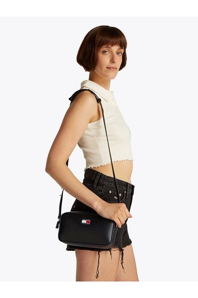 Tommy Hilfiger Dámská crossbody kabelka Tjw Ess Must Convertıble Camera Aw0aw17290bds