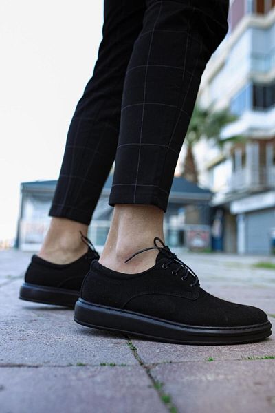 Knack Men's Classic Shoes 001 - Black Suede, Black Sole
