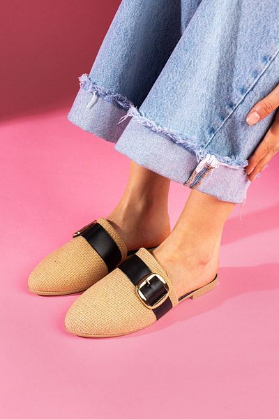 FUGA MODA Pedry Black Gold Buckle Straw Textured Closed Front Slippers