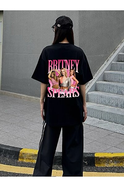 Minga London قميص بريتني سبيرز باللون الوردي باللون الأسود وقميص كبير