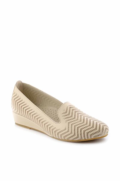 Bambi Beigefarbene Damenschuhe aus echtem Leder mit Keilabsatz K 01531180303