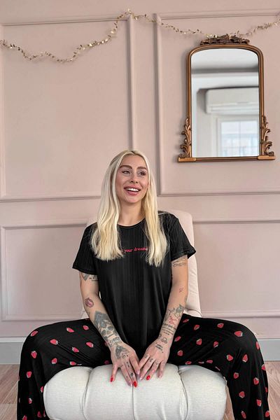 Pijamaevi Black Dreams Patterned Short Sleeve Marlenka Women's Pajamas Set