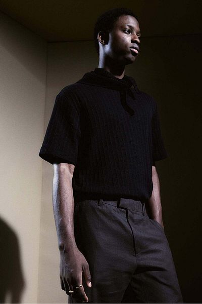 H&M Regular Fit Crochet-look T-shirt