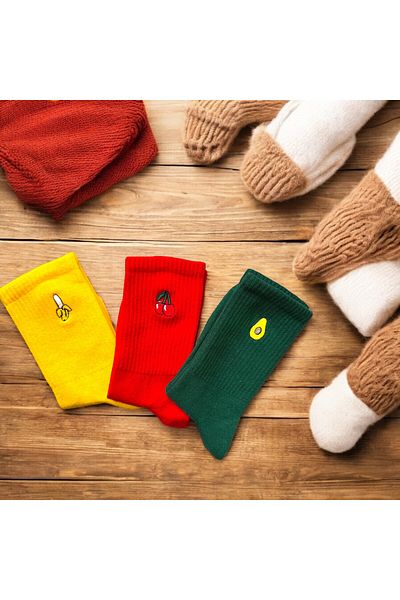 MODA Unisex Set of 5 Embroidered Fruit Socks