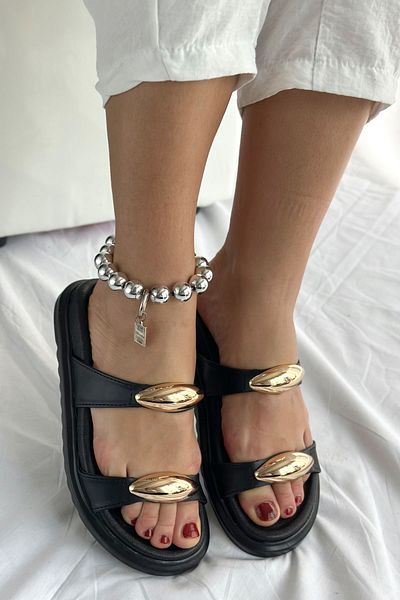 Shoebutik Paulina Black Leather Buckle Detailed Women's Slippers