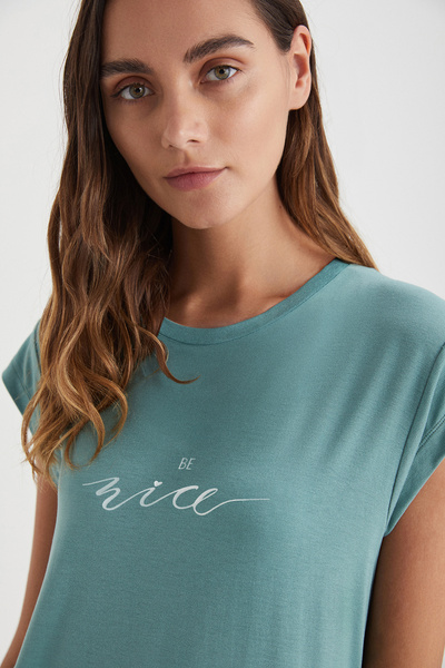 Catherine's CATHERİNES YUMUŞAK DOKULU KUMAŞ KISA KOLLU KADIN KAPRİ PİJAMA TAKIM