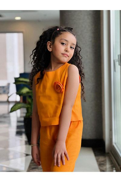 Hilal Akıncı Kids Girl's Rose Detailed Linen Set