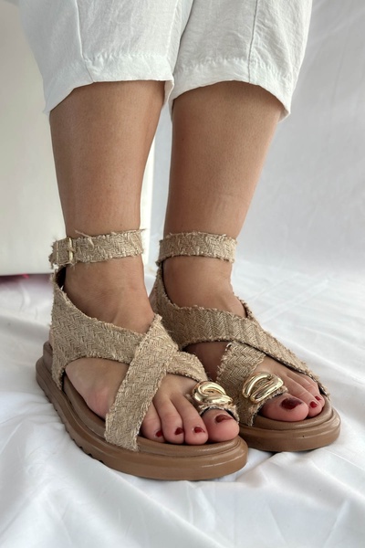 Shoebutik Rebeca Wicker Natural Metal Ring Detail Women's Sandals