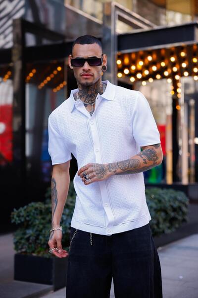 Pobudo Beyaz Renk Detaylı Kısa Kol Triko Gömlek