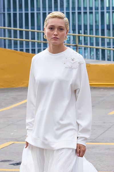 Missemramiss 4631 Comfort Sweatshirt with Accessories